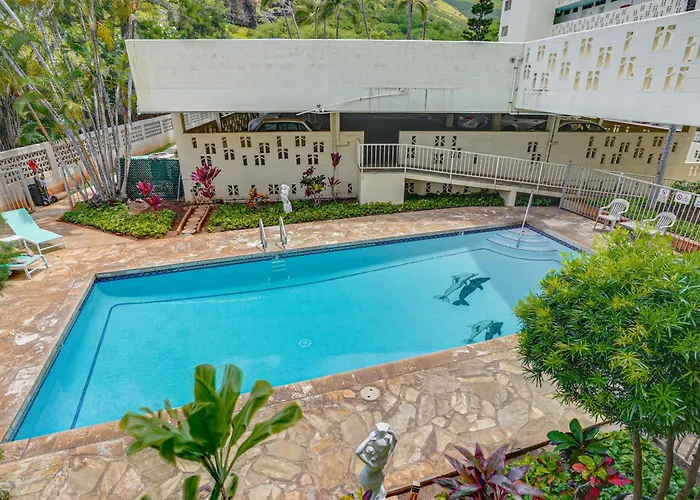 Steps To Beach & Pool! Oceanfront Waianae Studio